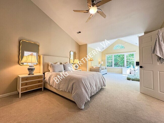 Building Photo - 5654 Governors Pond Cir