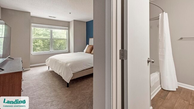 Building Photo - 300 Long Shoals Rd