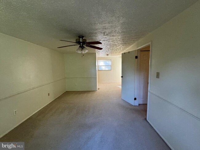 Building Photo - 12827 Framingham Ct