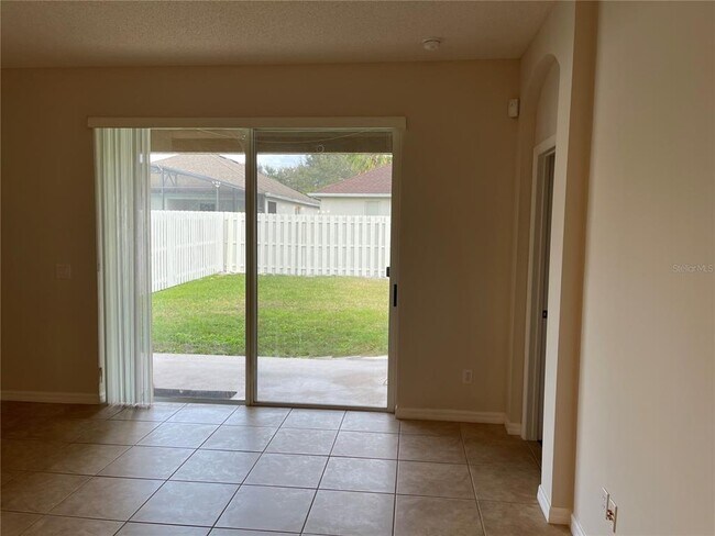 Building Photo - 5118 Santa Ana Dr