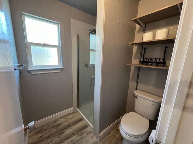 Building Photo - 5753 Mohican Dr
