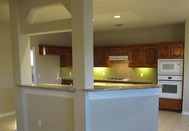 Building Photo - 1614 N Timber Brook Dr