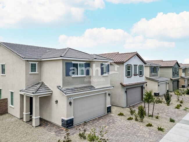 Building Photo - 583 Lotus Land Ave