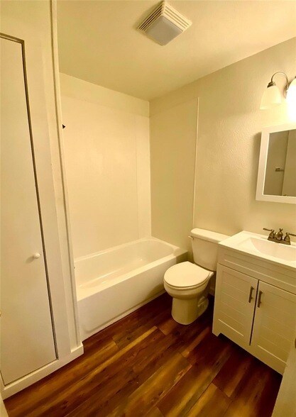 Building Photo - 400 S Bryan-Belt Line Rd