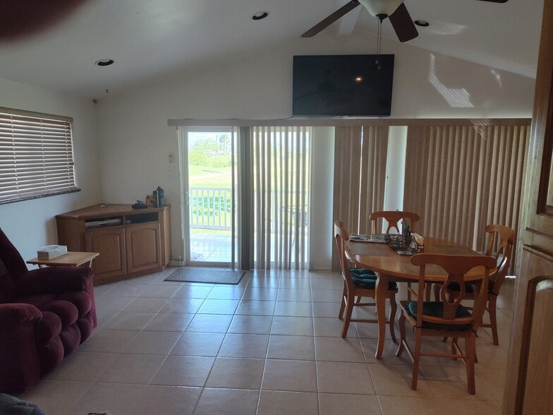 Building Photo - 33840 S Garcia St