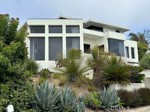 Building Photo - 2828 Bernard Ct