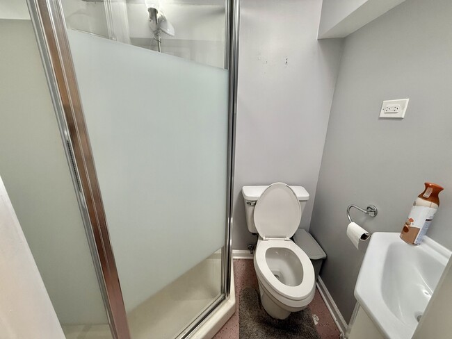 Building Photo - 4926 Crain St