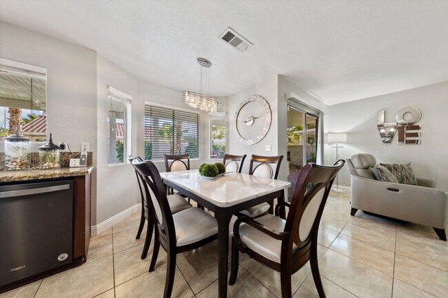 Building Photo - Fully furnished gorgeous Silverado Ranch home!