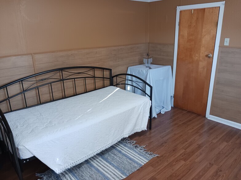 Building Photo - 1311 General Ogden St