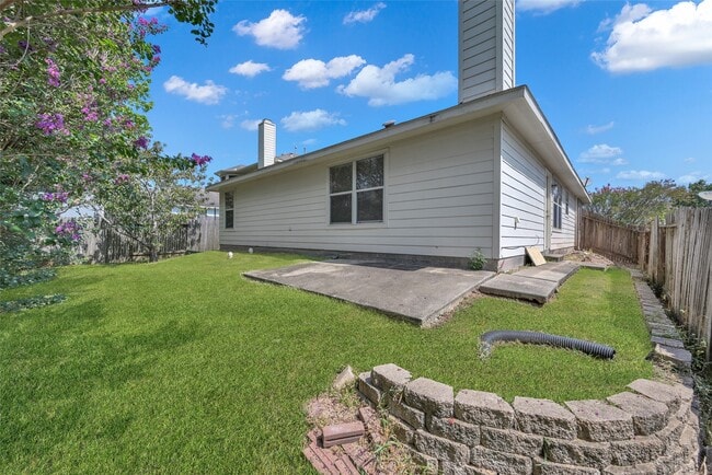 Building Photo - 18479 Sunrise Pines Dr