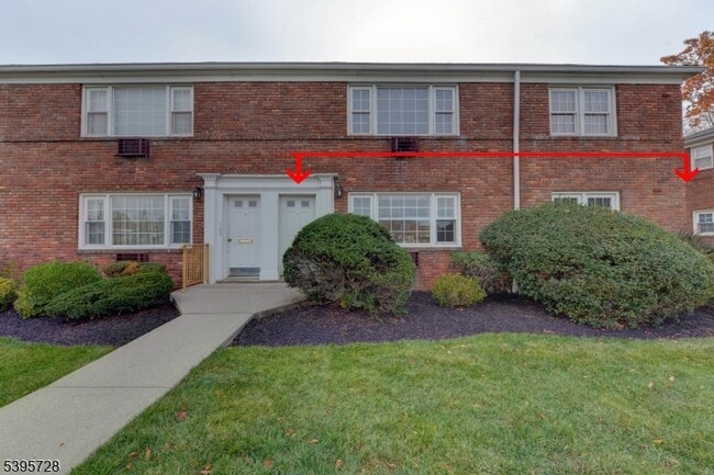 Building Photo - 666 Bloomfield Ave