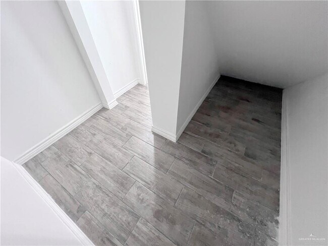 Building Photo - 31 N Veterans Blvd