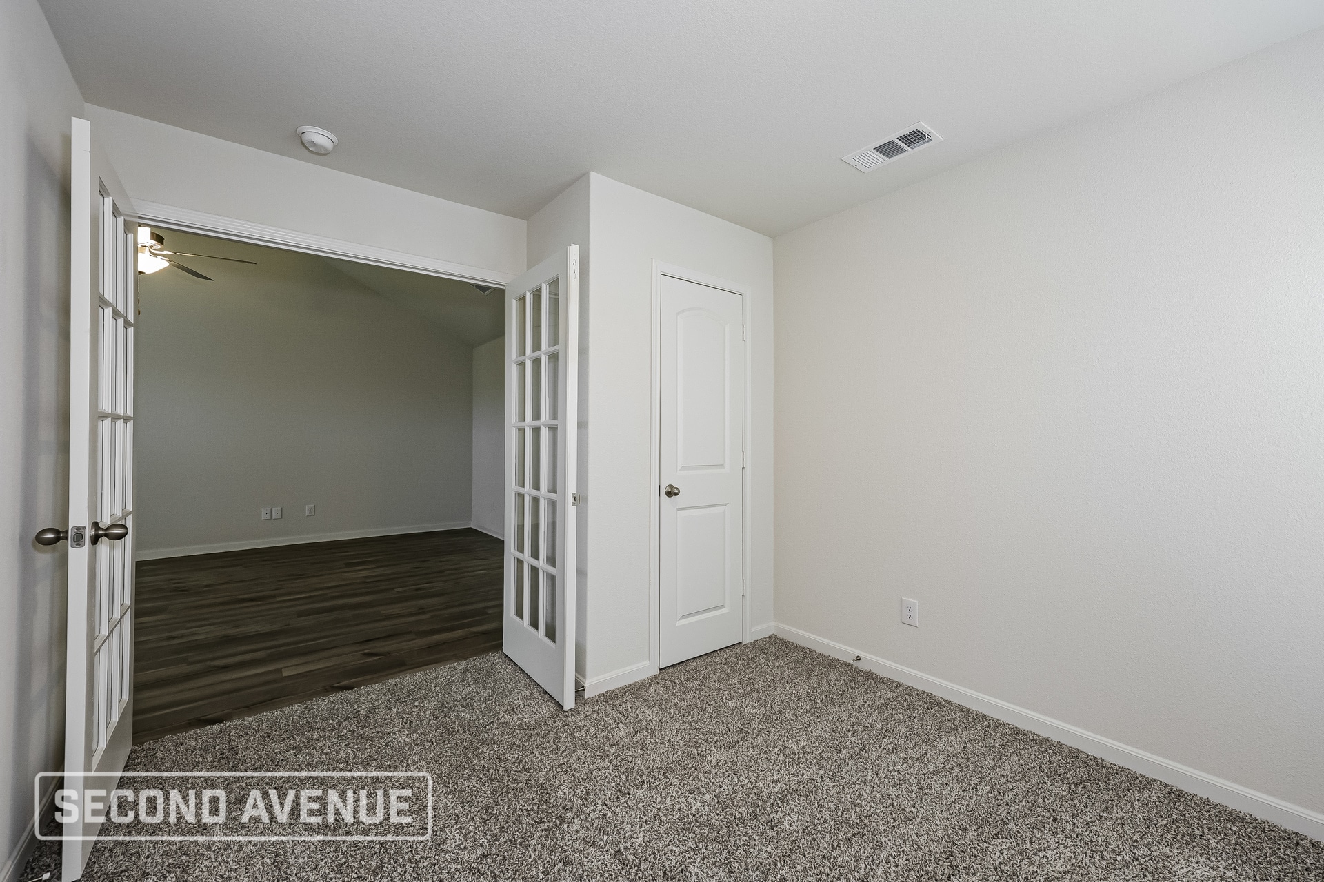 Building Photo - 327 Condie Russell Ave