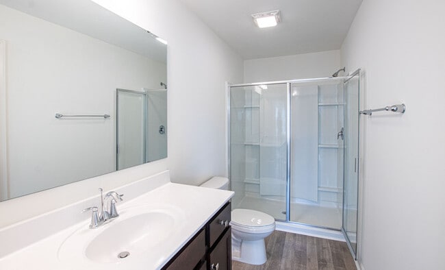 Building Photo - BEAUTIFUL 2 Bedroom Townhome in Midland - ...