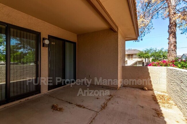 Building Photo - 8625 E Belleview Pl