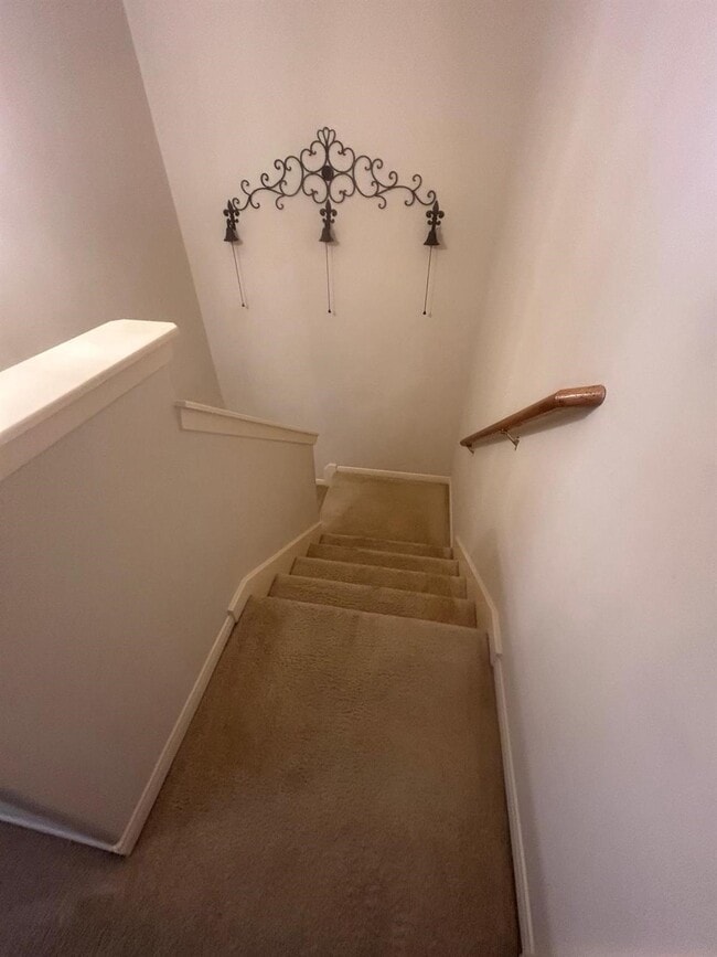 Building Photo - 6421 Austinville Dr