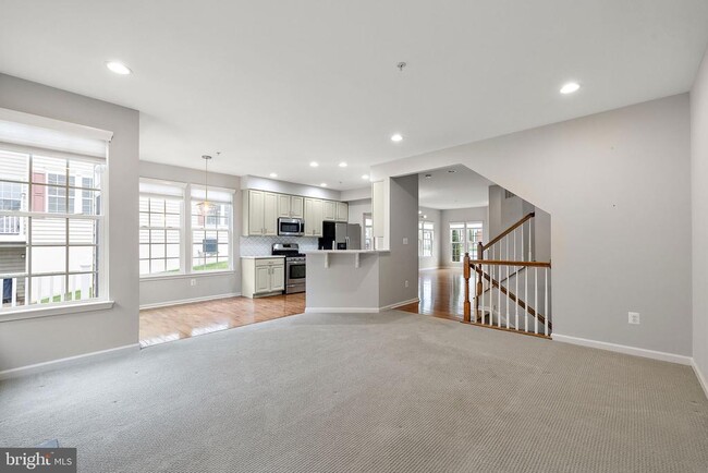 Building Photo - 253 Tall Trees Cir