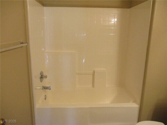 Building Photo - 1001 Domnus Ln