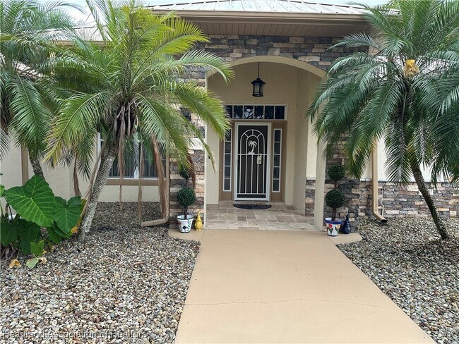 Building Photo - 4536 Darnell Dr