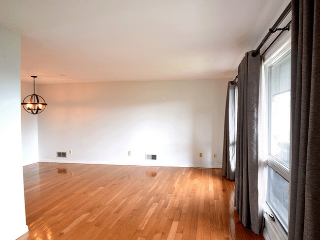 Building Photo - 204 Passaic Ave