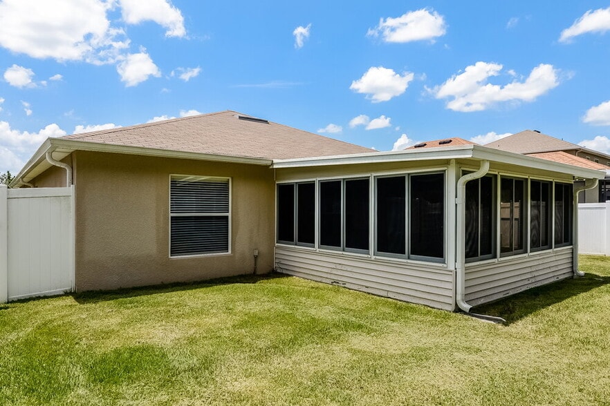 Building Photo - 3636 Grecko Dr