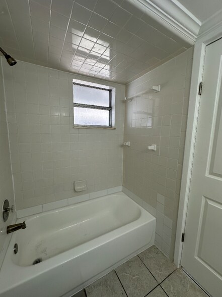 Building Photo - 236 E Lafayette St
