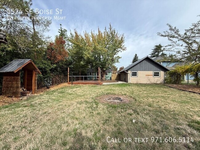 Building Photo - 5524 SE Boise St