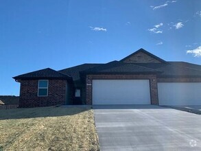 Building Photo - Your dream 4 bedroom home in Ozark! Start ...