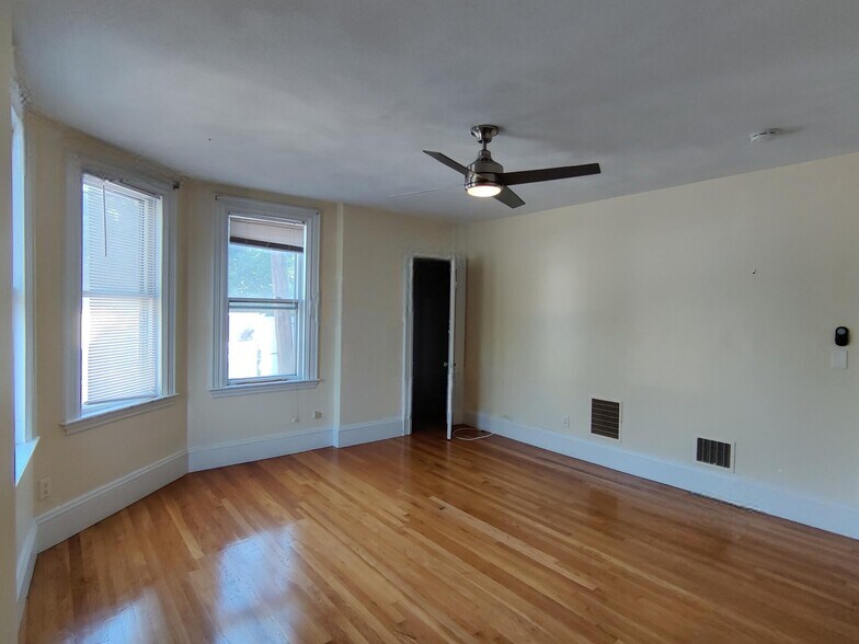 Building Photo - 234 Cypress St