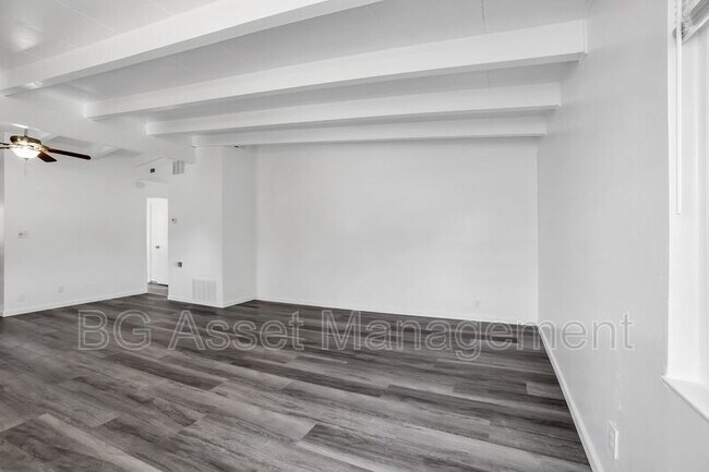 Building Photo - 1588 Ridgecrest Rd