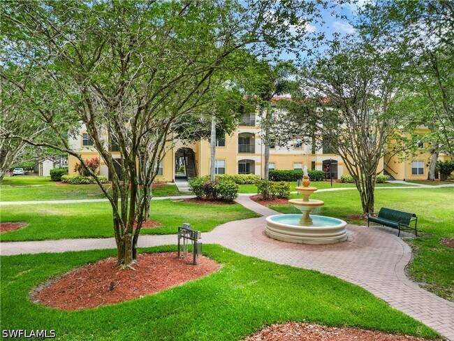 Building Photo - 11561 Villa Grand