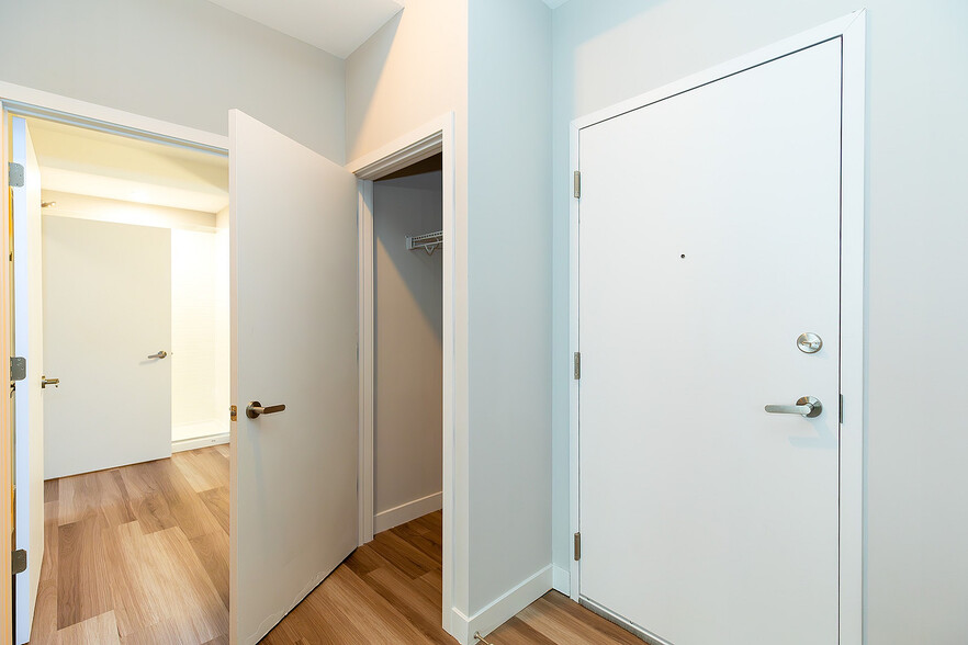 Primary Photo - The Dexter