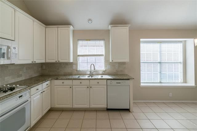 Building Photo - 2617 Zoeller Dr