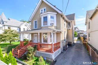 Building Photo - 1224 Iranistan Ave
