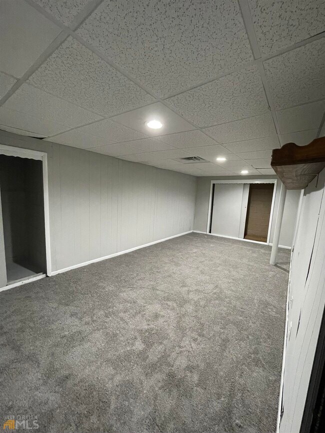 Building Photo - 1808 Meadowglades Dr