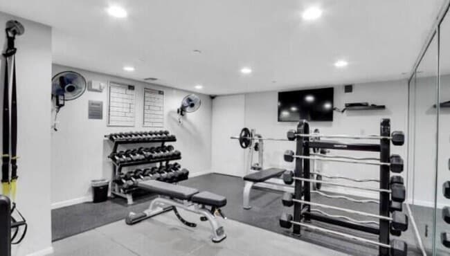 Building Photo - 3215 S Ocean Blvd