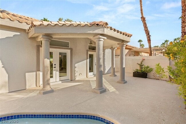 Building Photo - 1605 Shadow Rock Dr