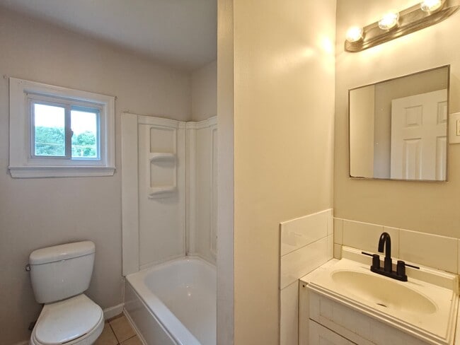Building Photo - 2313 S Cuthbert Dr
