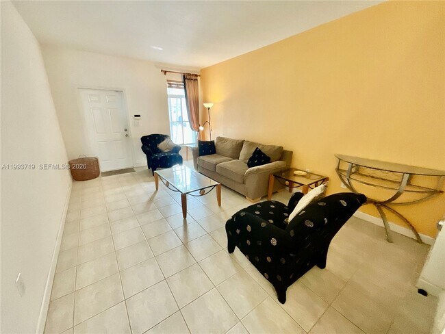 Building Photo - 5628 NW 113th Ave