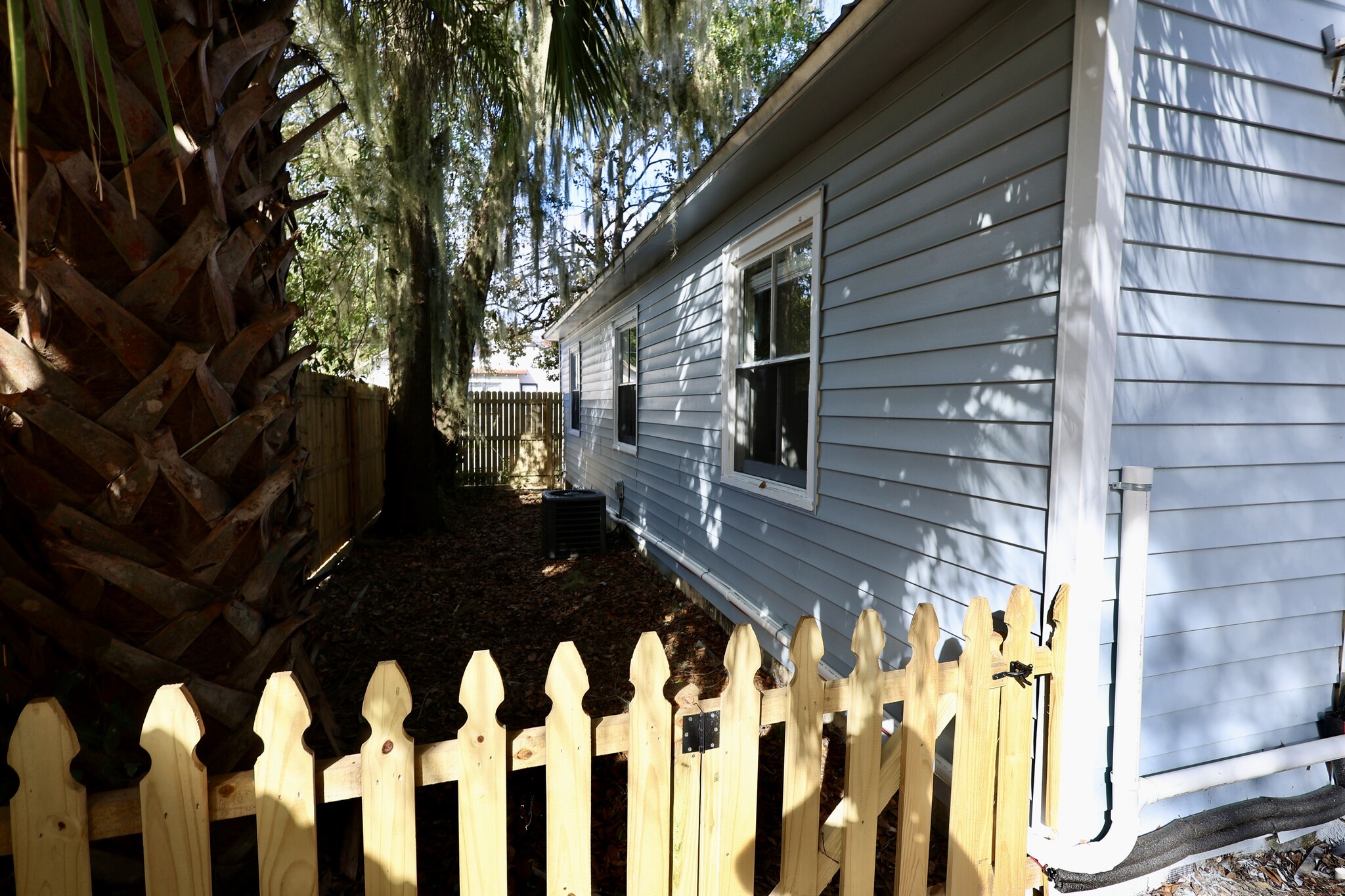 Fenced Yard - 400 S 9th St