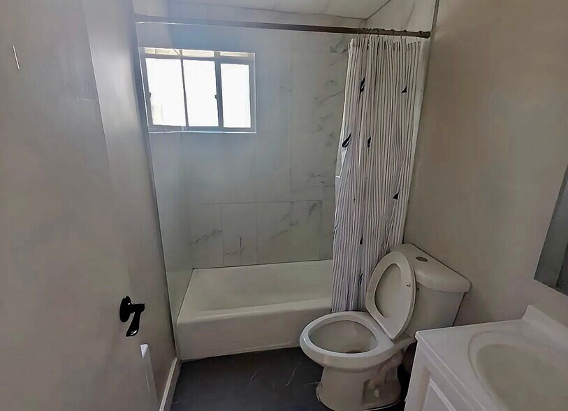 Building Photo - 227 Central Ave