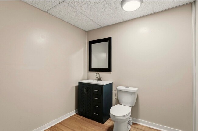 Building Photo - ? Luxury Living in Saginaw Township | 4 Bed • 4 Bath ?