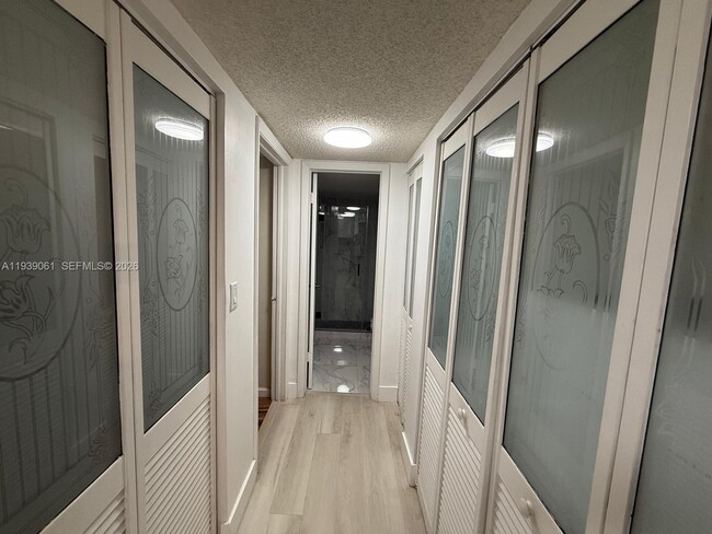 Building Photo - 14340 SW 57th Ln