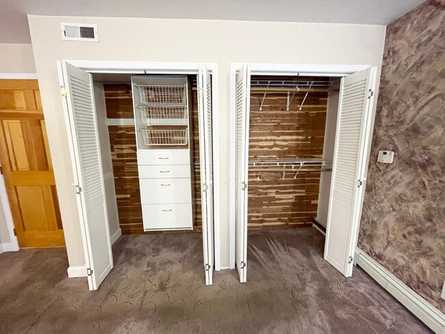 Building Photo - Large 4 Bd, 3 Bath House for Rent in North Pole!