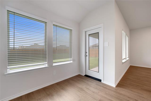 Building Photo - 501 Yellow Rose Rd