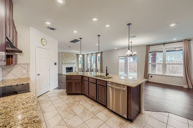 Building Photo - 716 Madalin Rue Ct