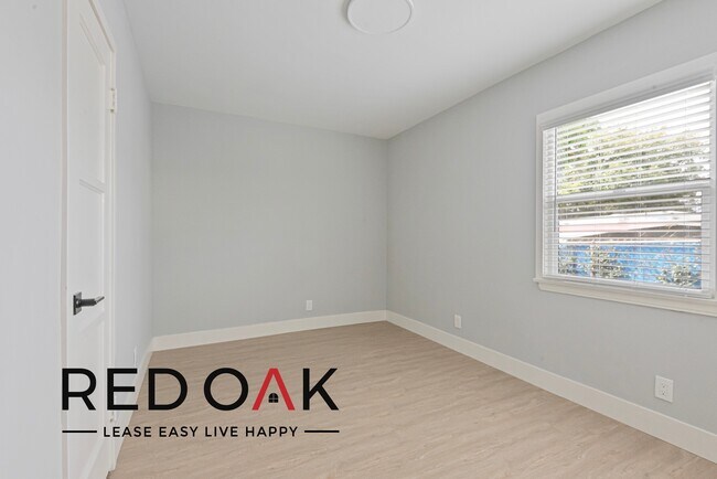 Building Photo - 1847 21st St