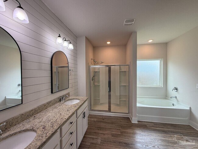 Building Photo - 6169 Jenks Dr