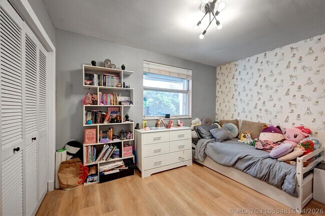 Building Photo - 9581 NW 9th Ct