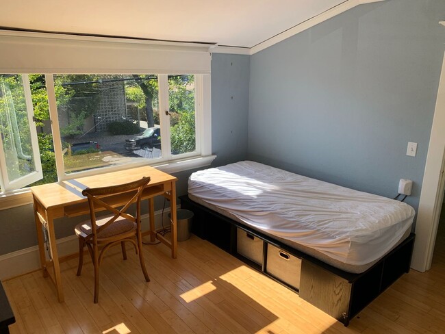 Building Photo - large home in the heart of Berkeley with a...